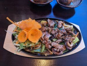 Hauptspeise im Com Que Vietnam Restaurant Leipzig Mockau