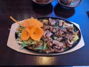 Hauptspeise im Com Que Vietnam Restaurant Leipzig Mockau